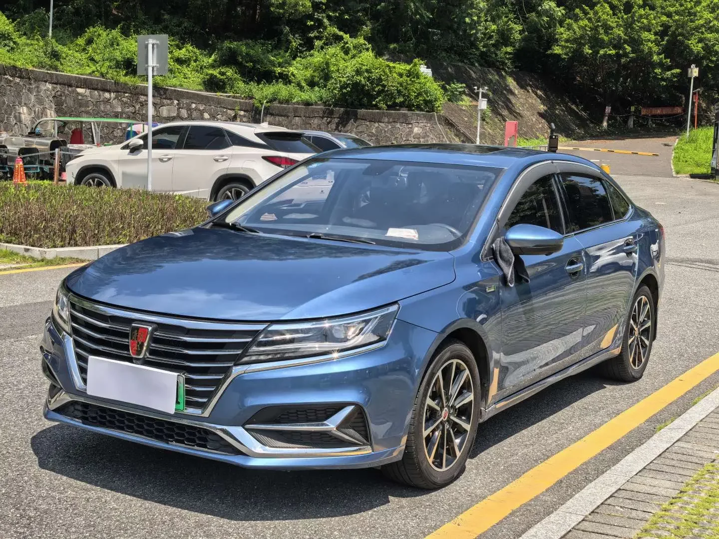 Roewe ei6