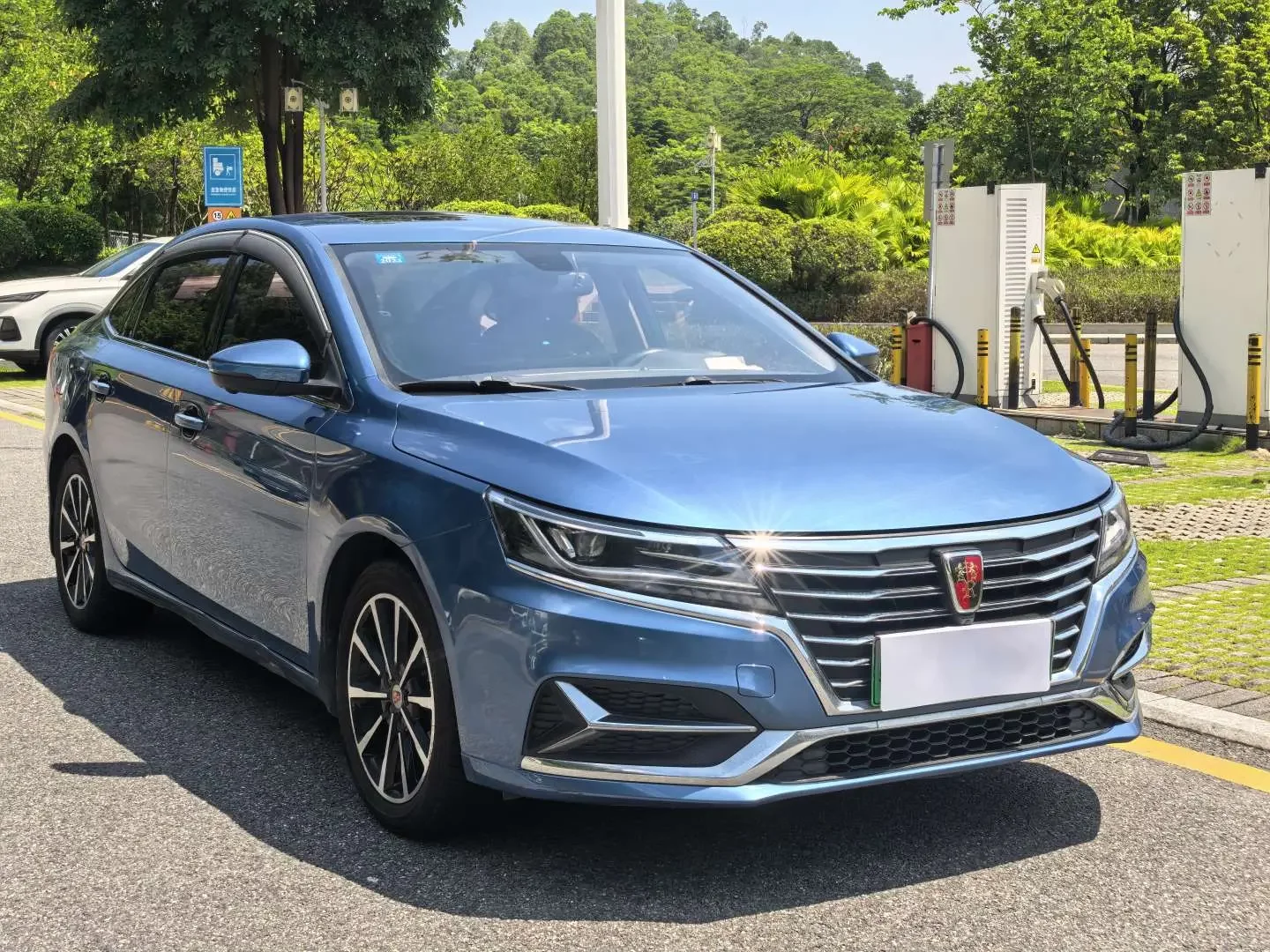 Roewe ei6