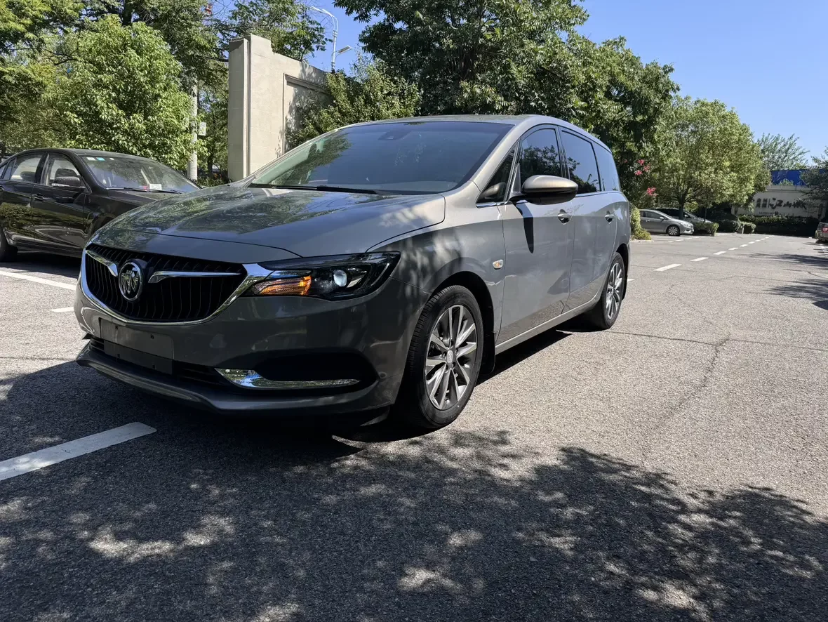 Buick GL6