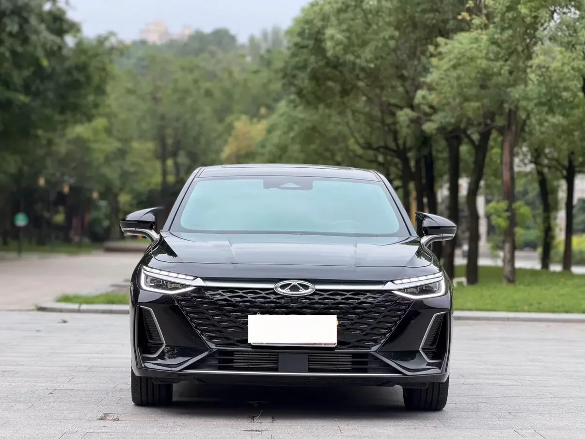 Chery Arrizo 8