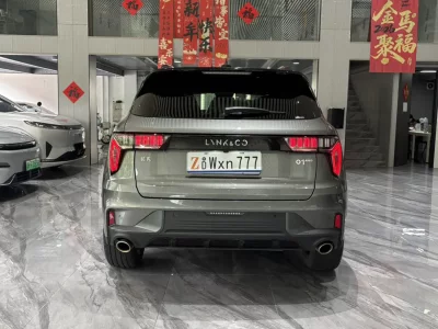 Lynk & Co 01