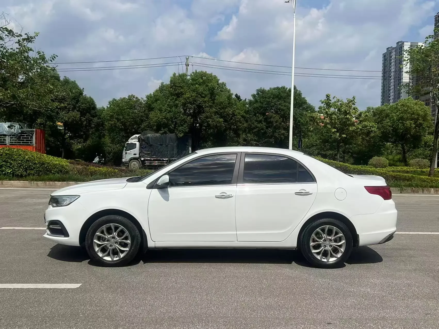 Geely Vision