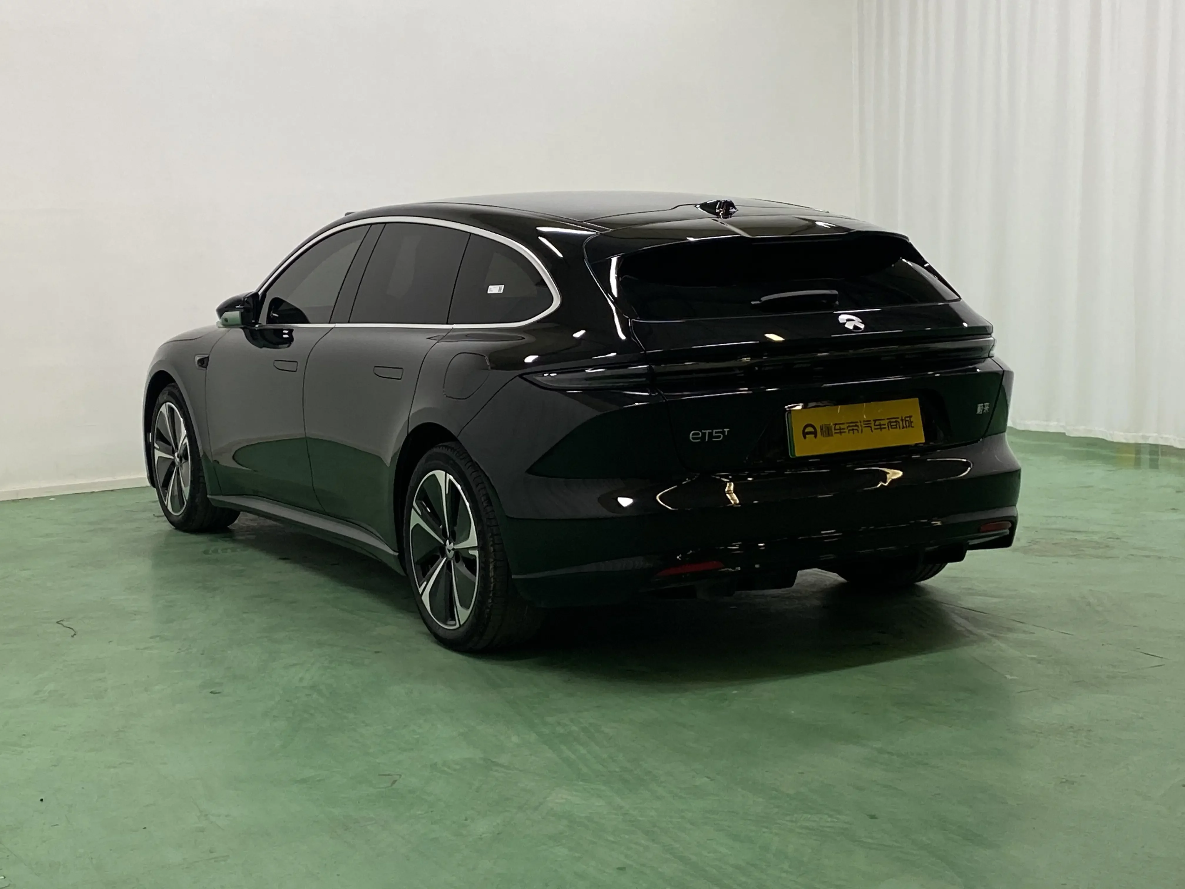 NIO ET5T