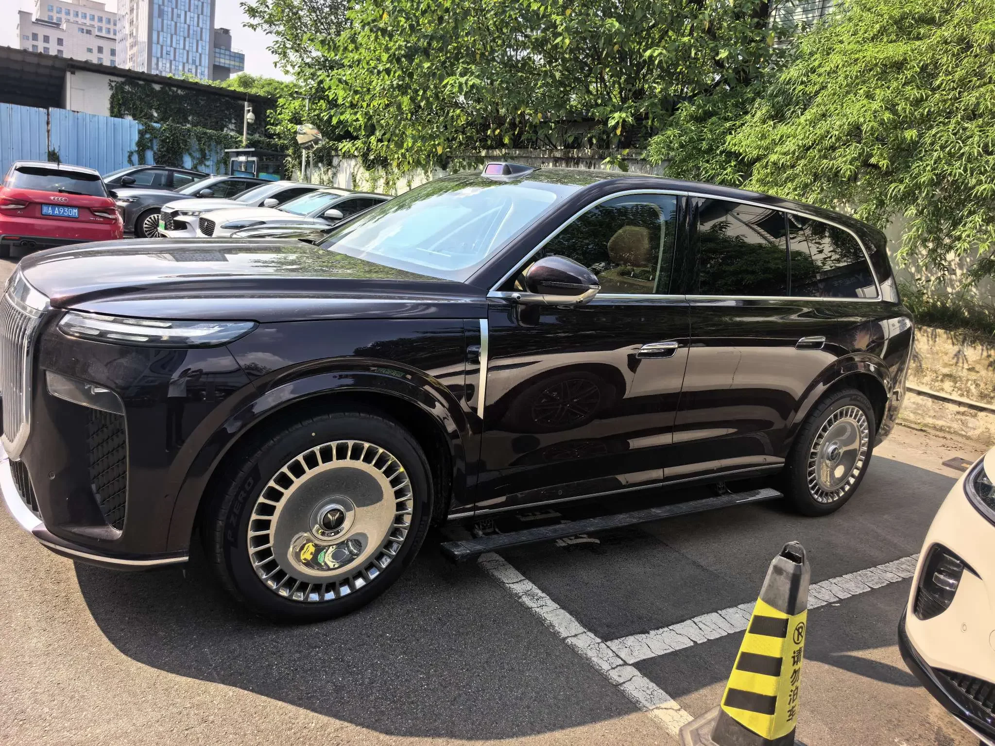 Voyah Tai Shan PHEV