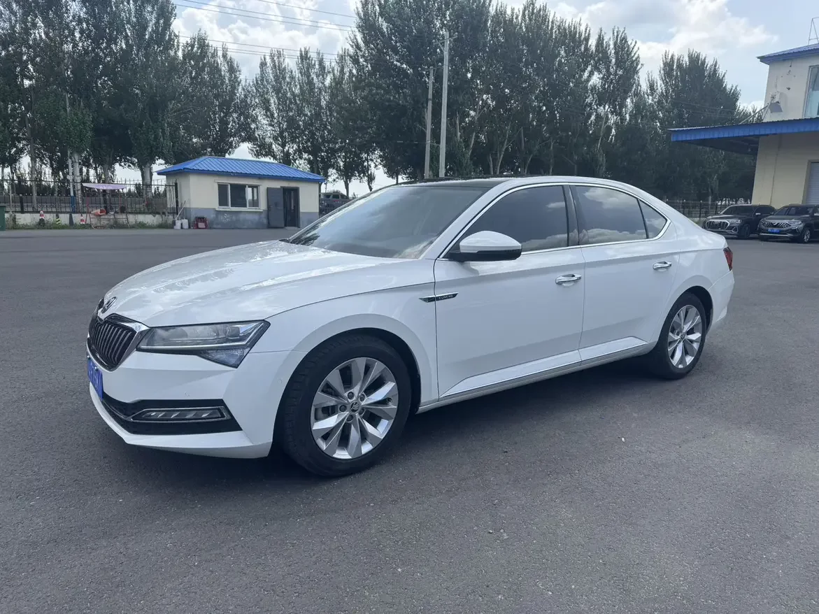 Skoda SuperB