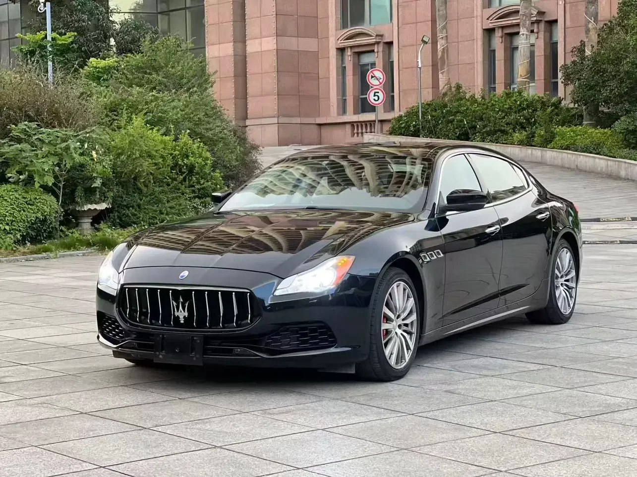 Maserati President