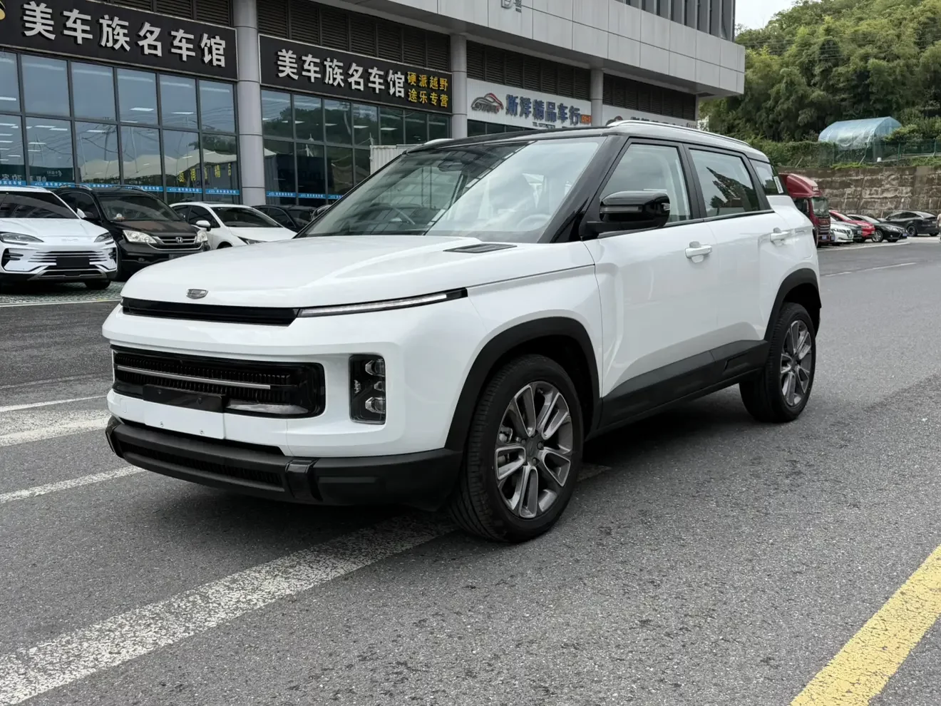 Geely ICON
