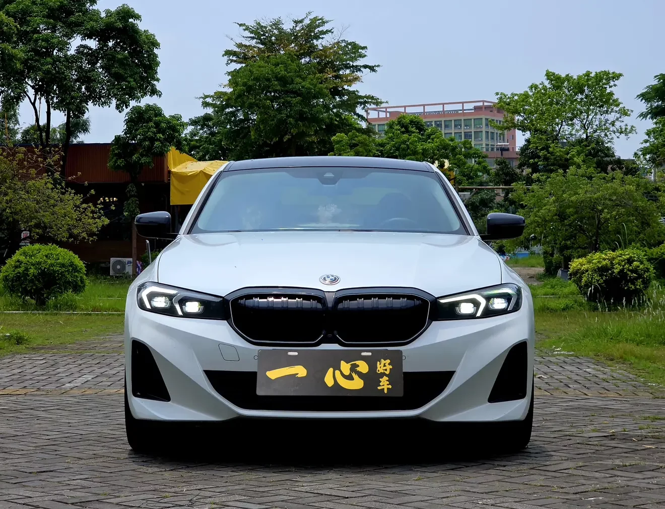 BMW i3