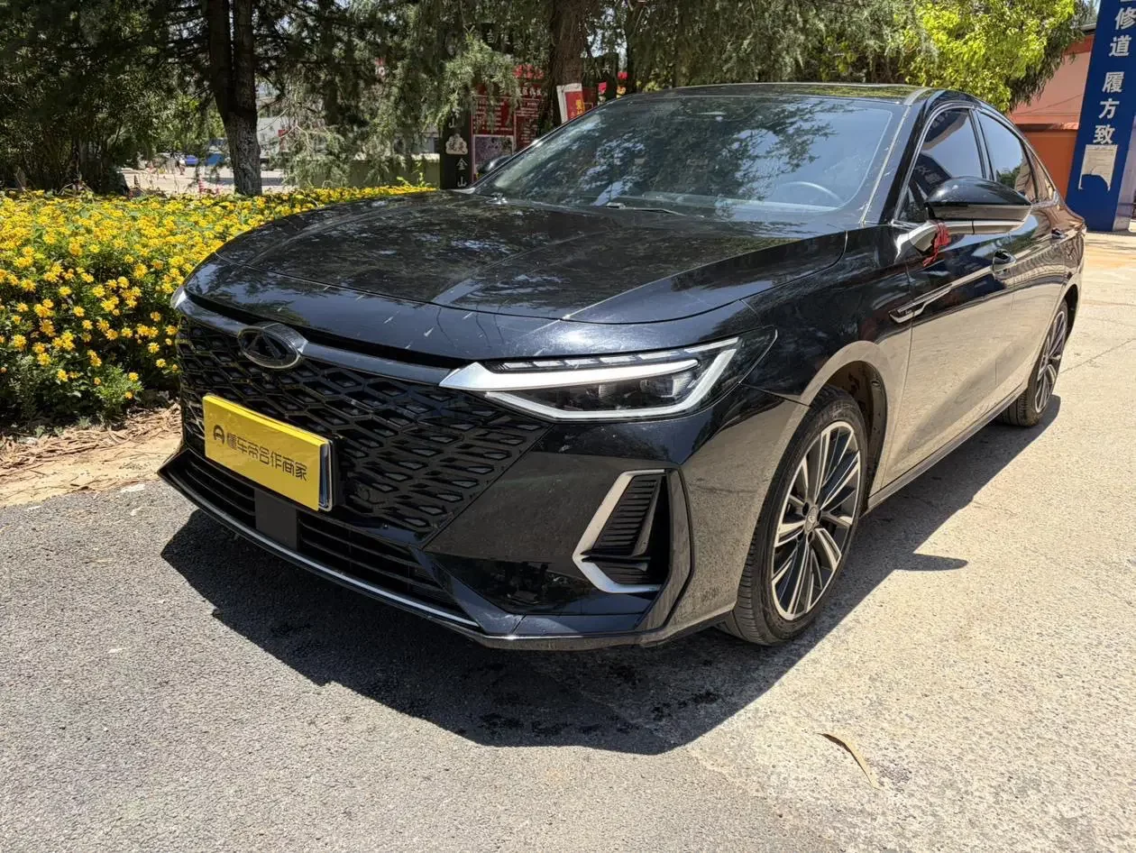 Chery Arrizo 8