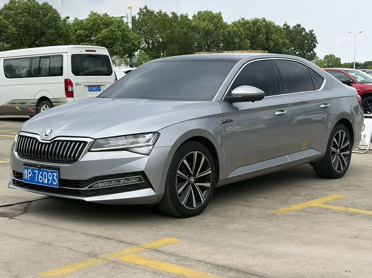 Skoda SuperB