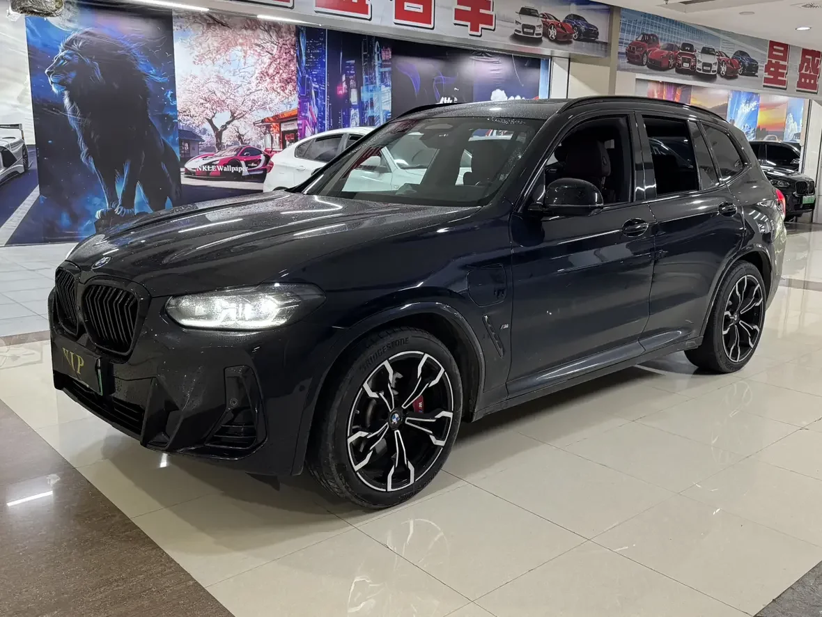 BMW iX3