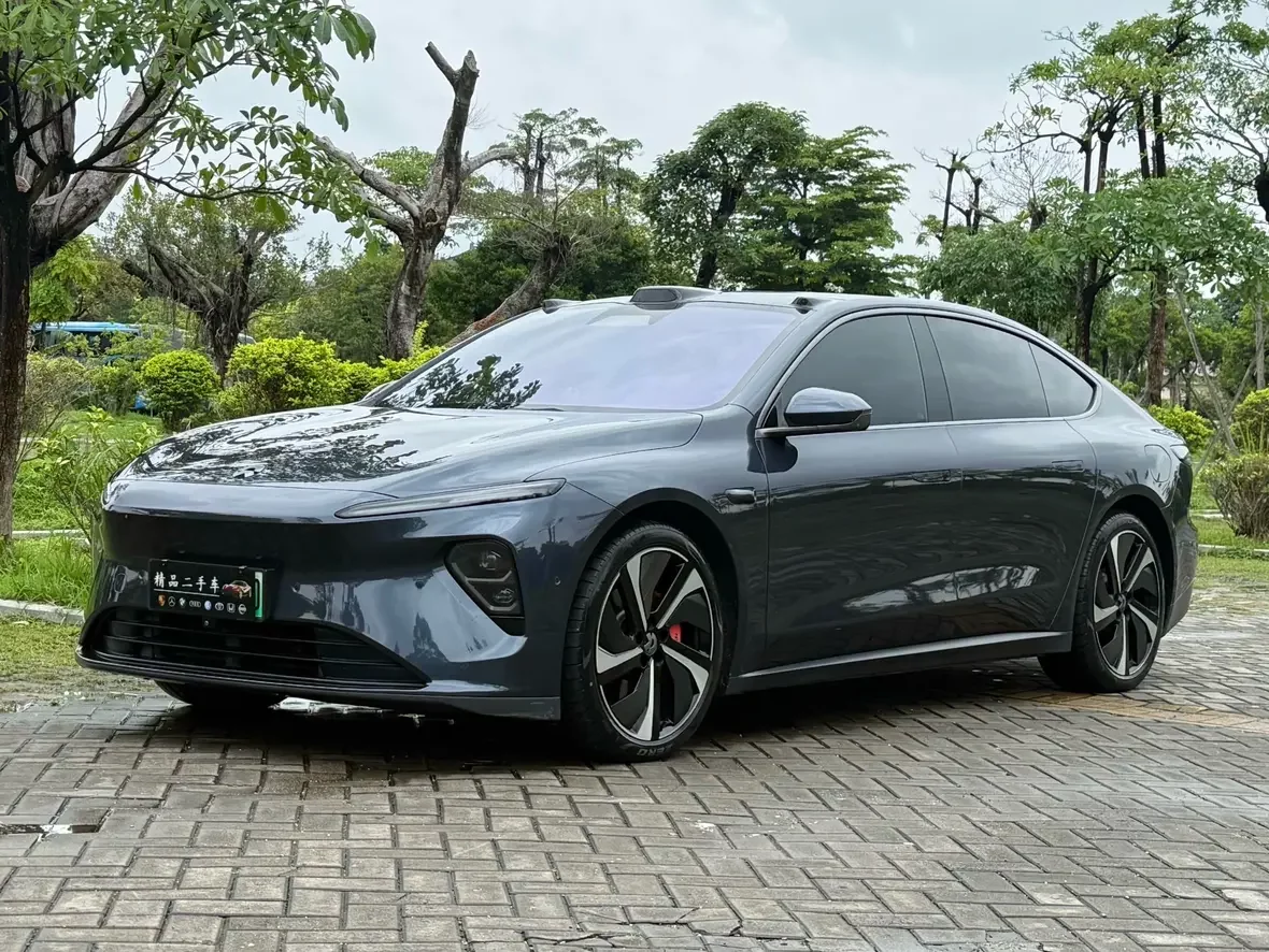 NIO ET7