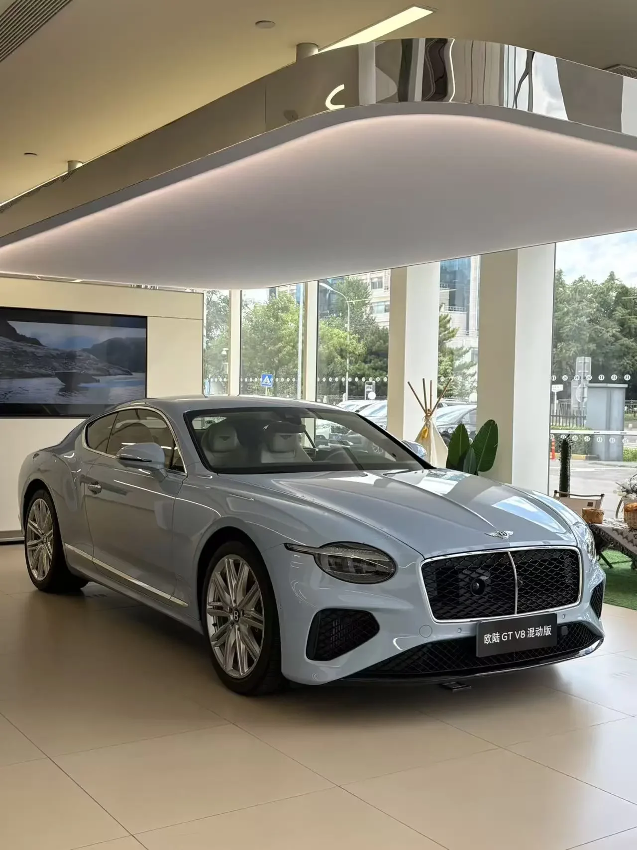 Bentley Continental PHEV