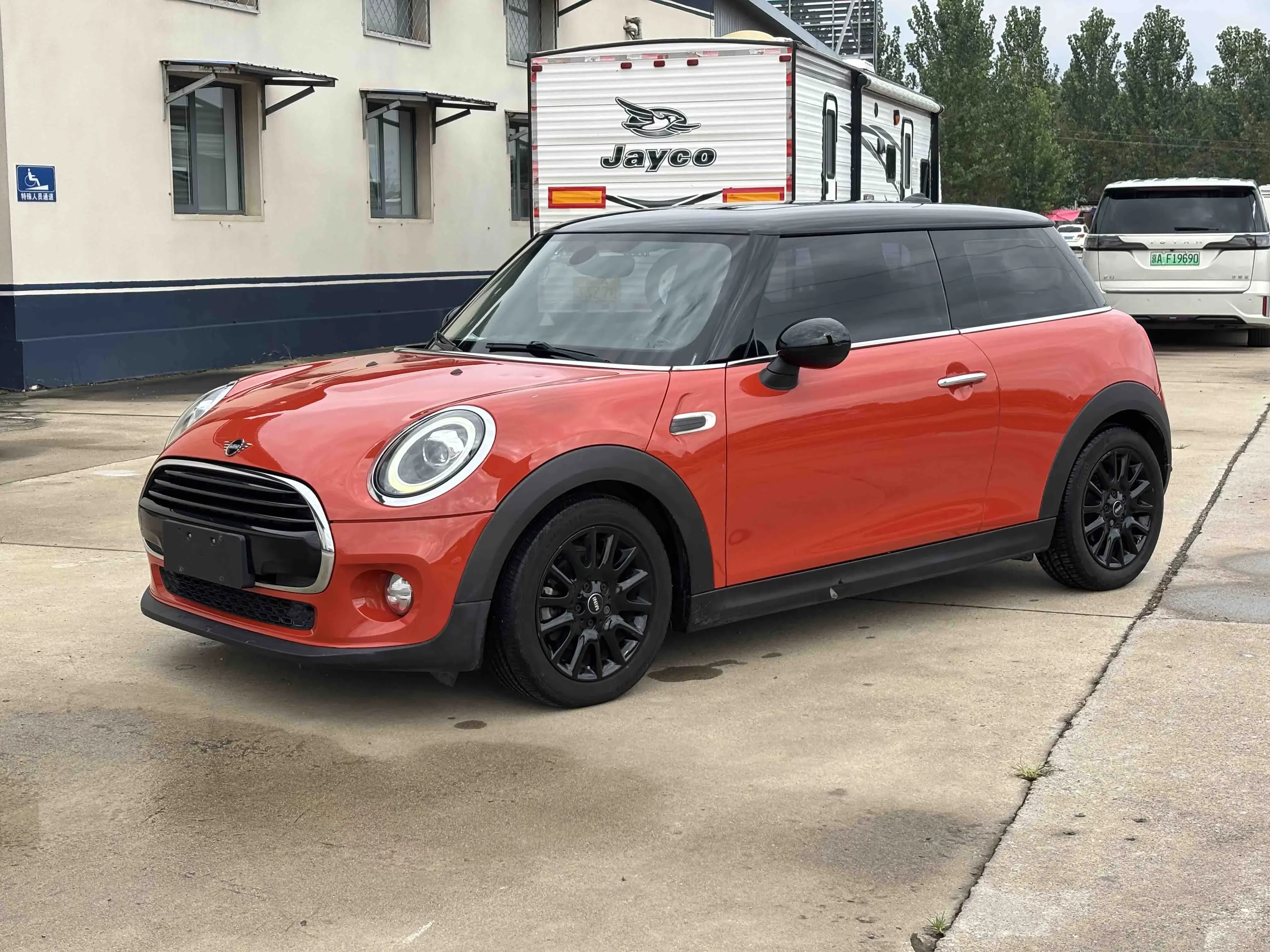 MINI MINI