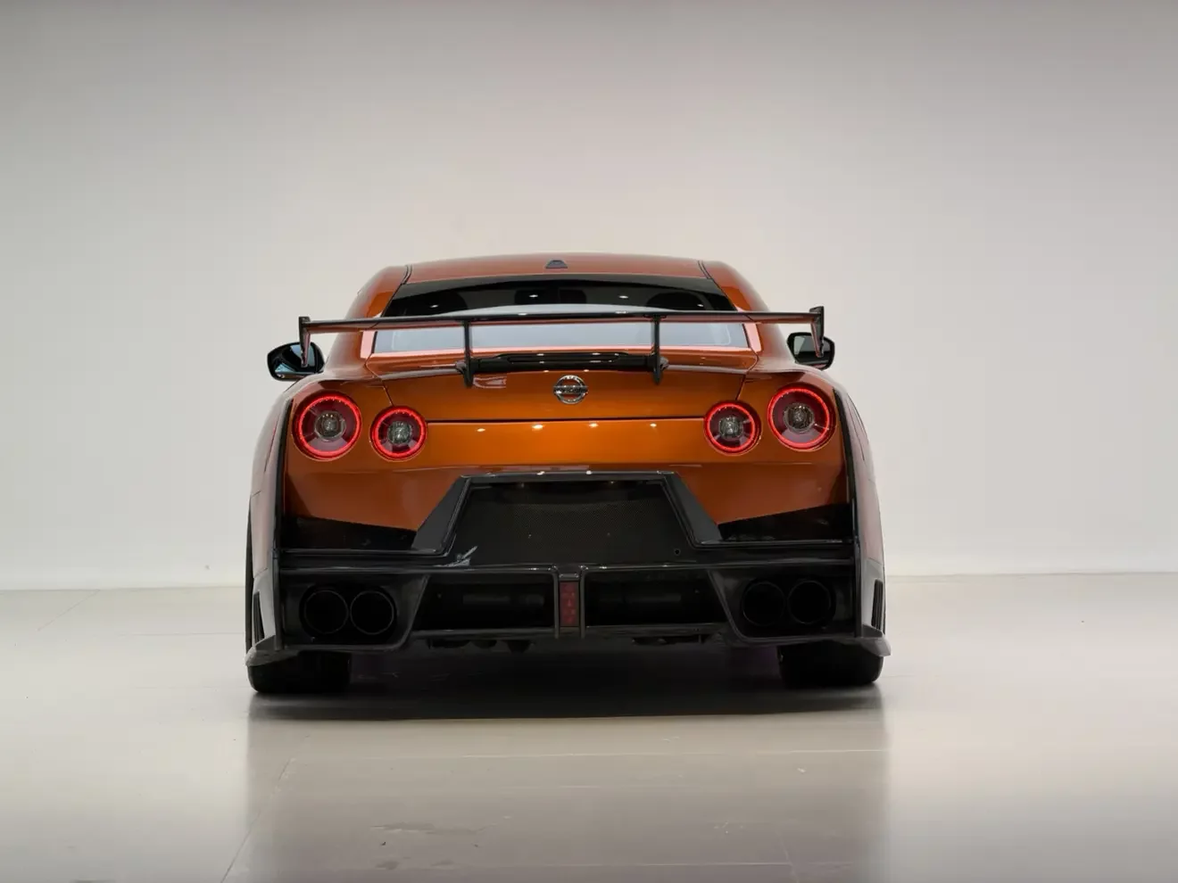 Nissan GT-R