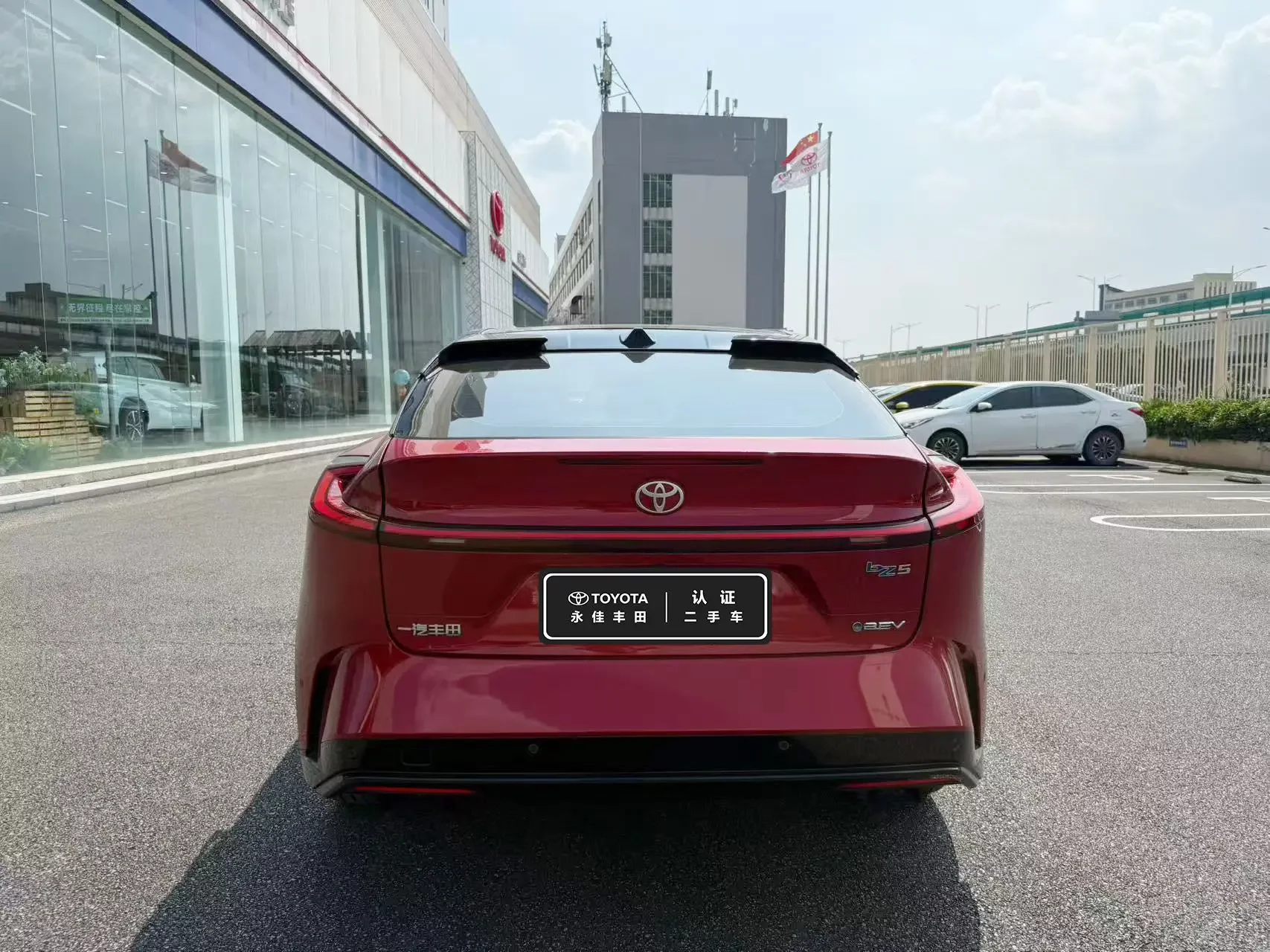 Toyota bZ5
