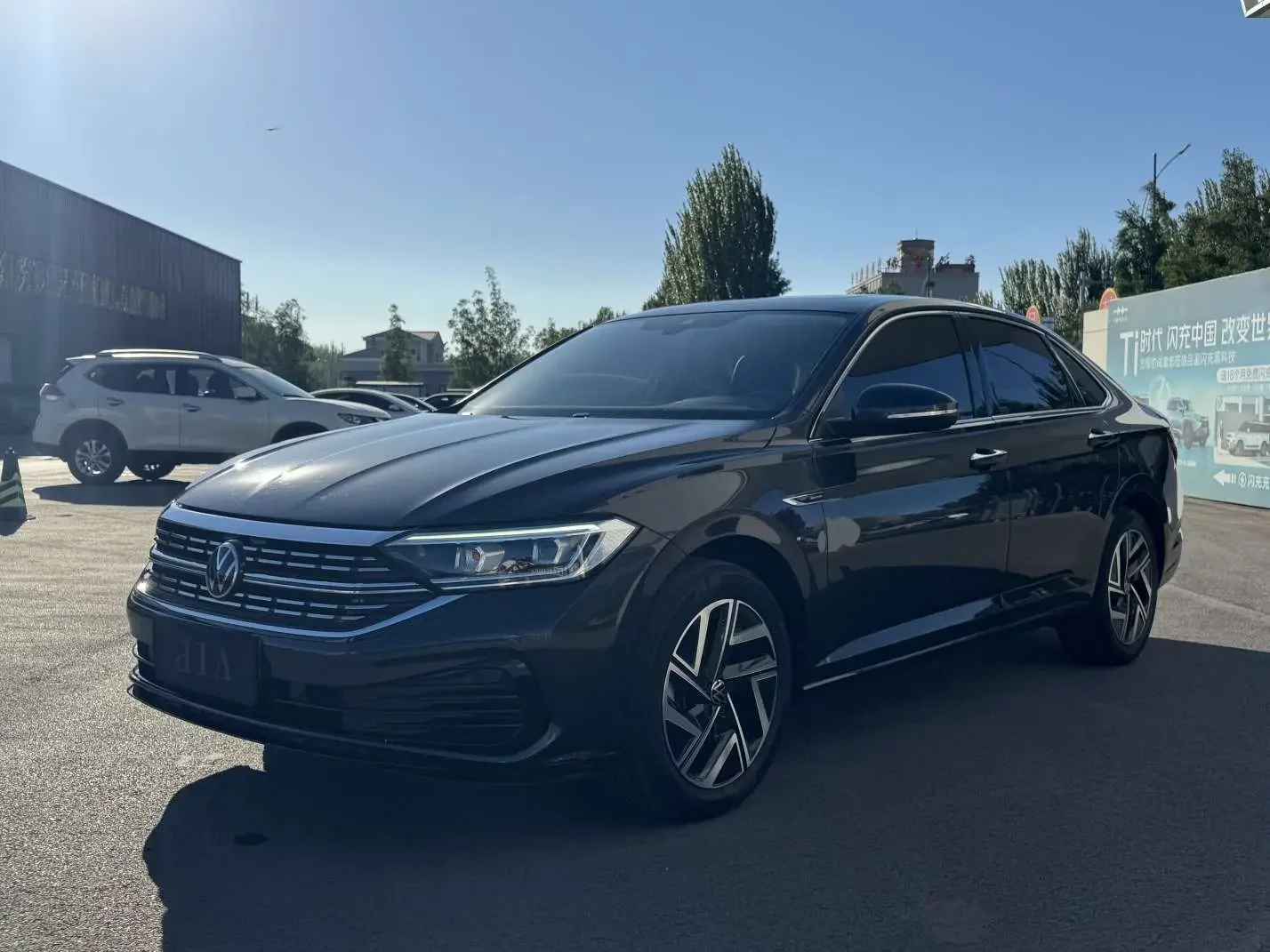 Volkswagen Sagitar