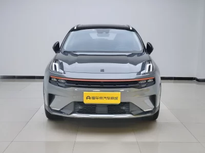 Lynk & Co 06