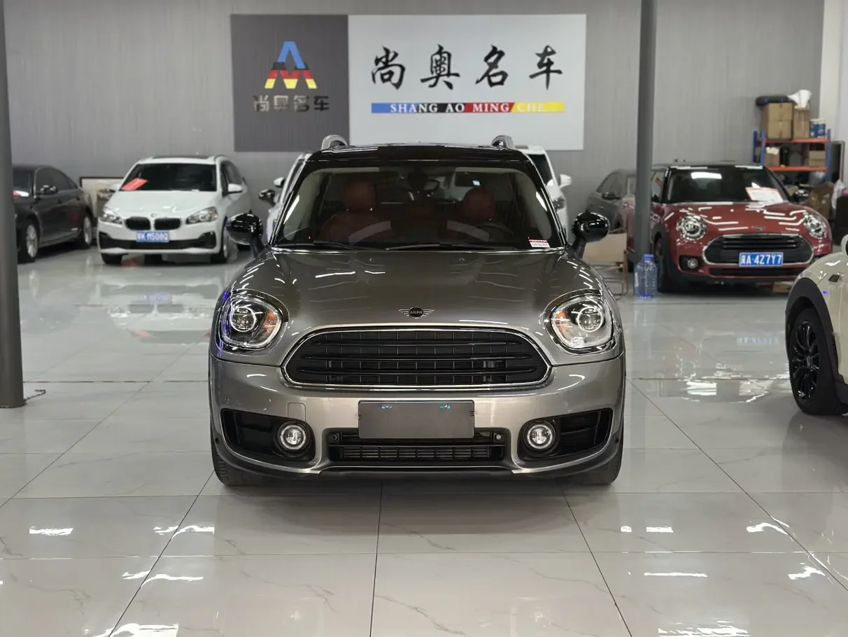 MINI COUNTRYMAN