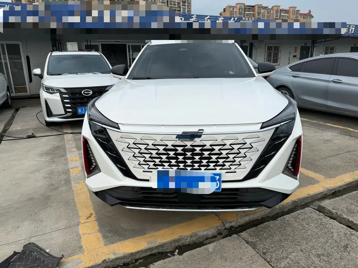 Oshan Changan Auchan Z6