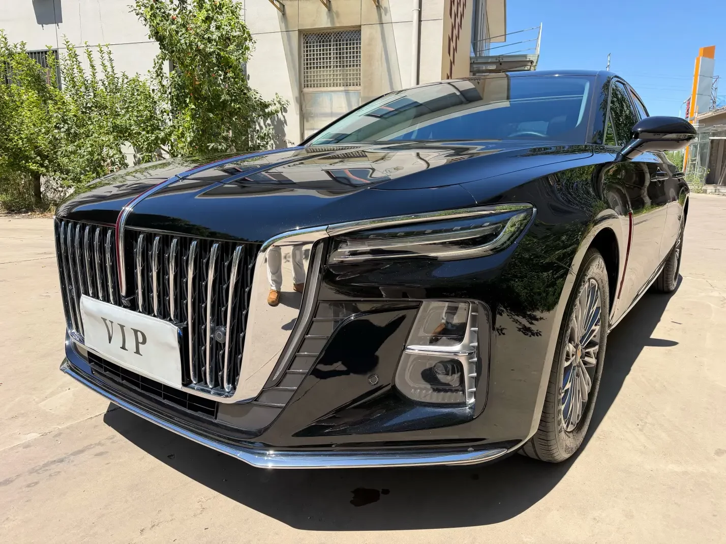 Hongqi H5