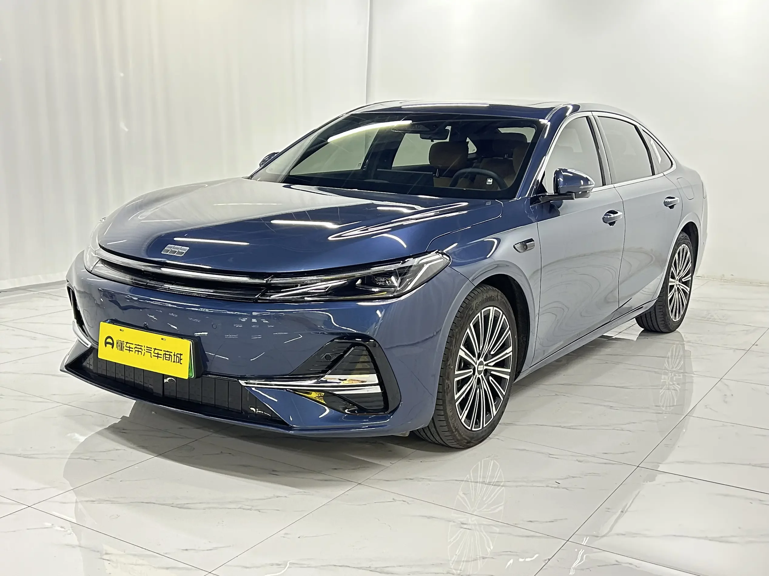 Geely Galaxy A7 EM