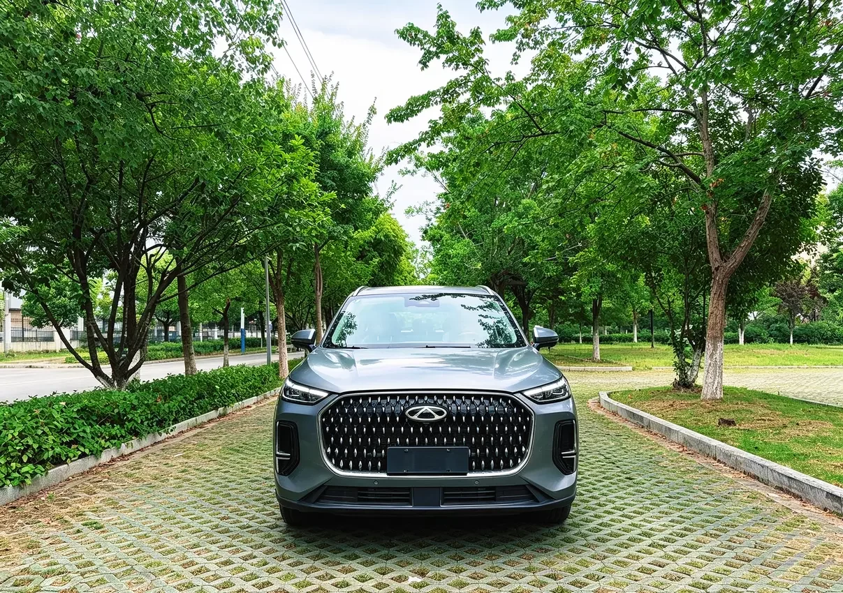 Chery Tiggo 8L