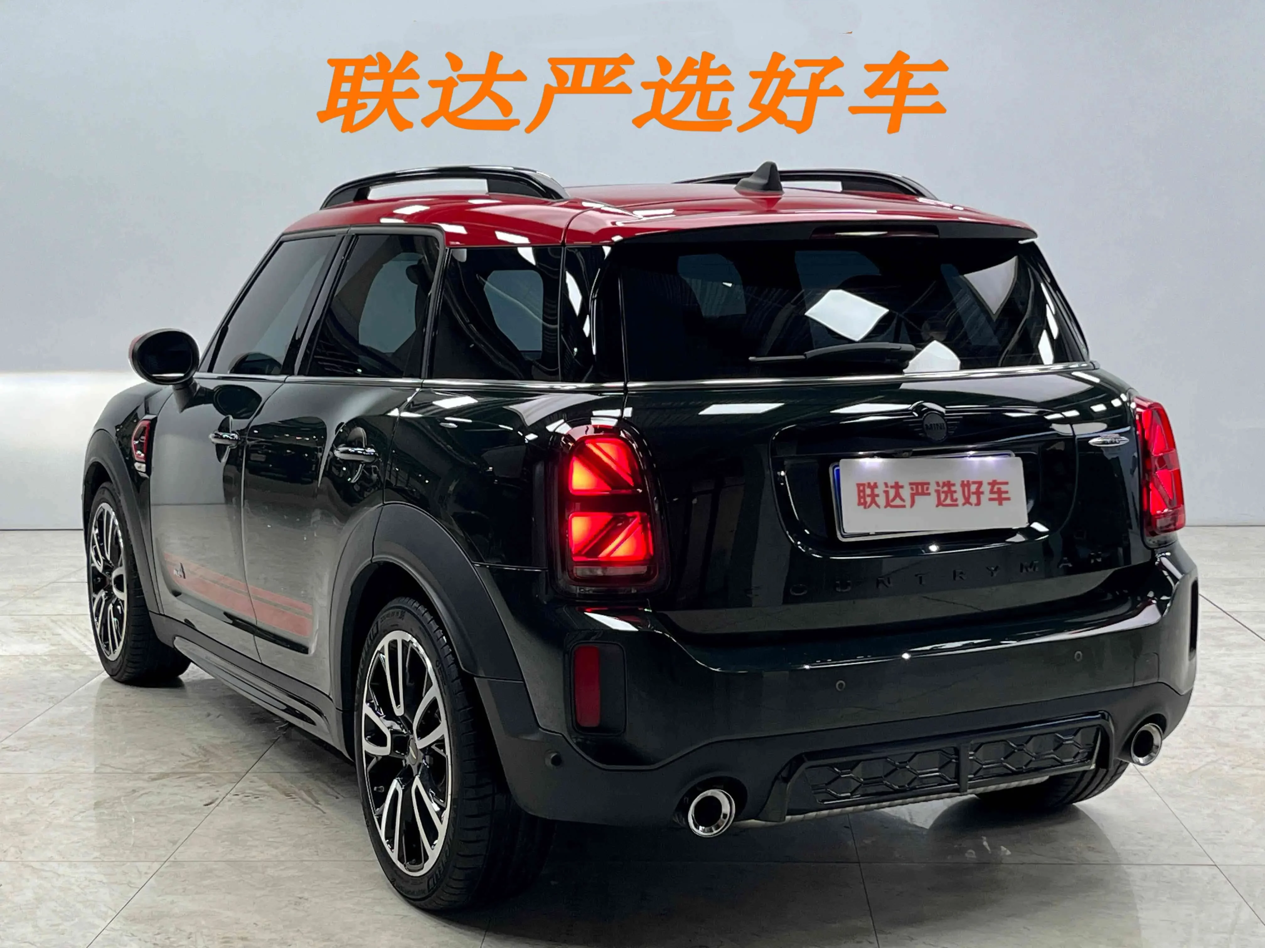 MINI JCW COUNTRYMAN