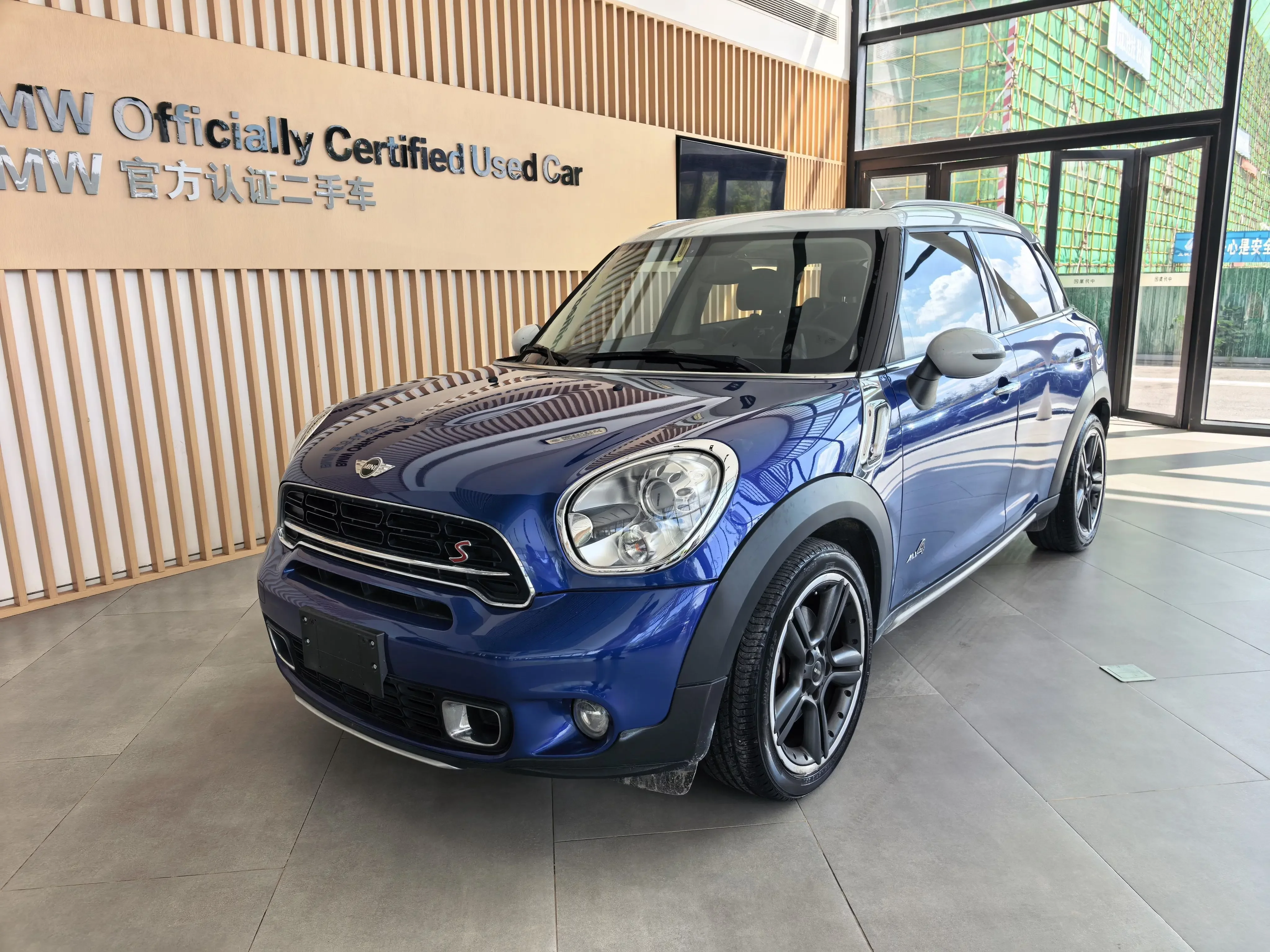 MINI COUNTRYMAN