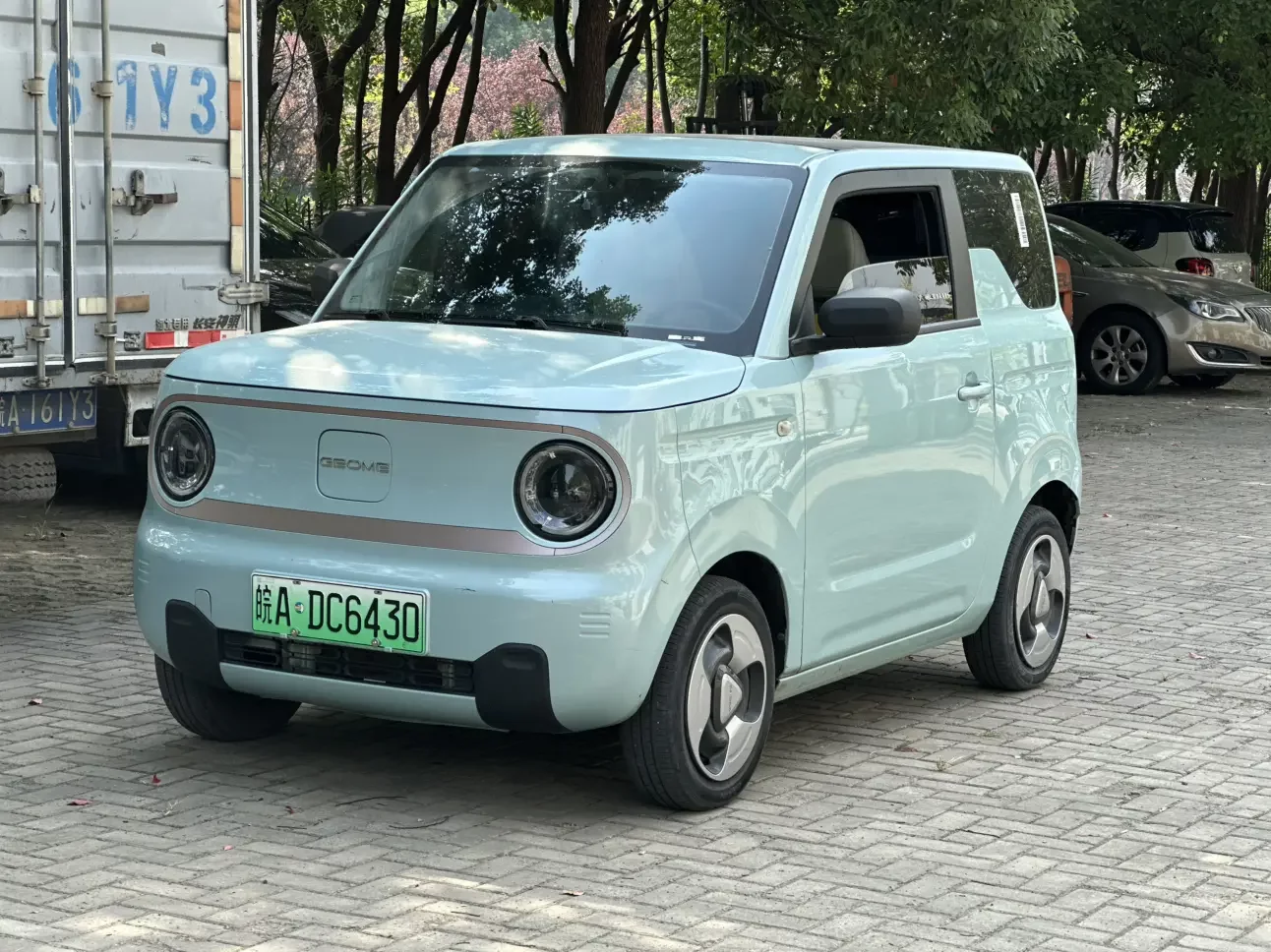 Geely Panda