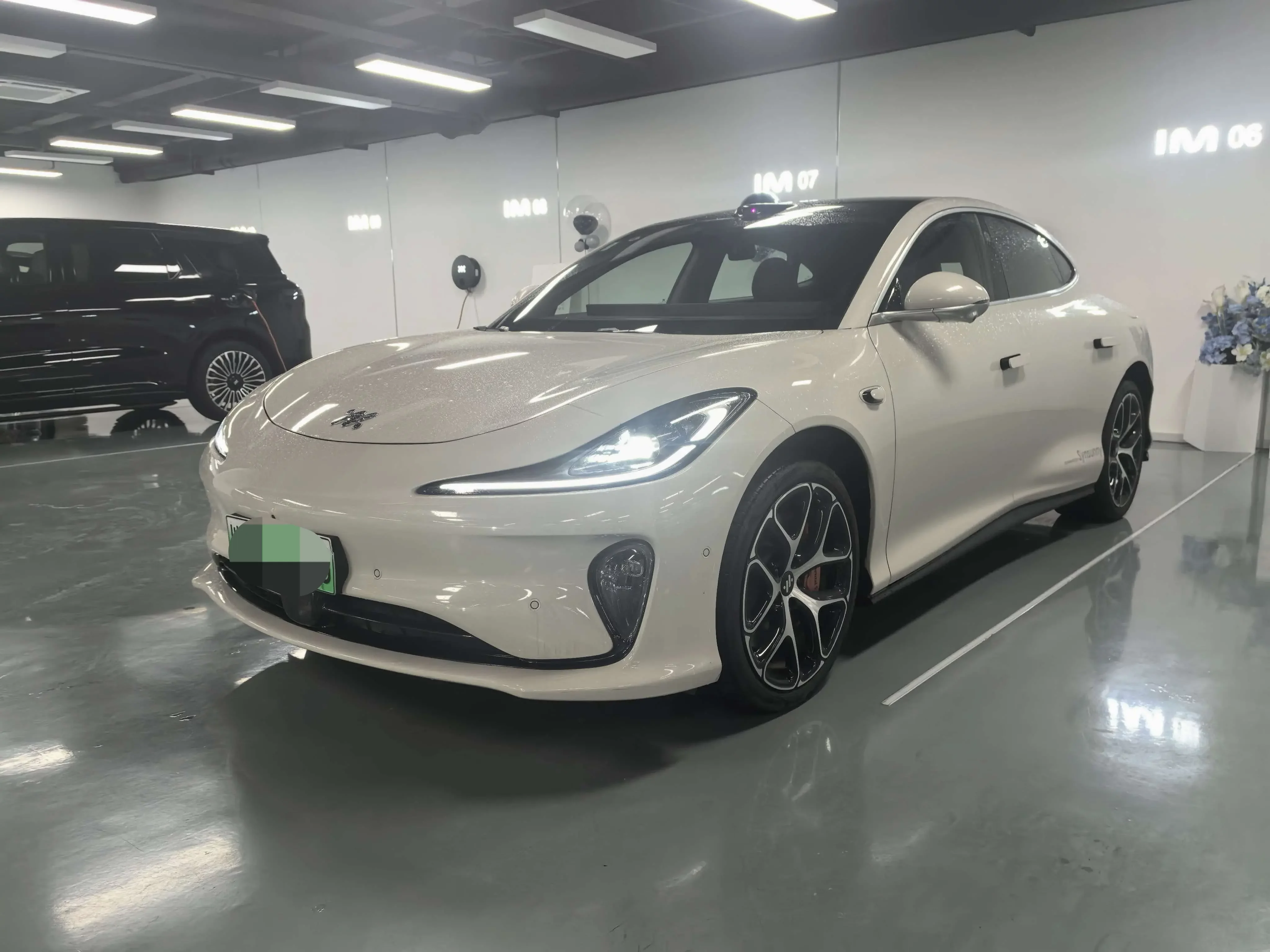 IM Motors Zhiji L6