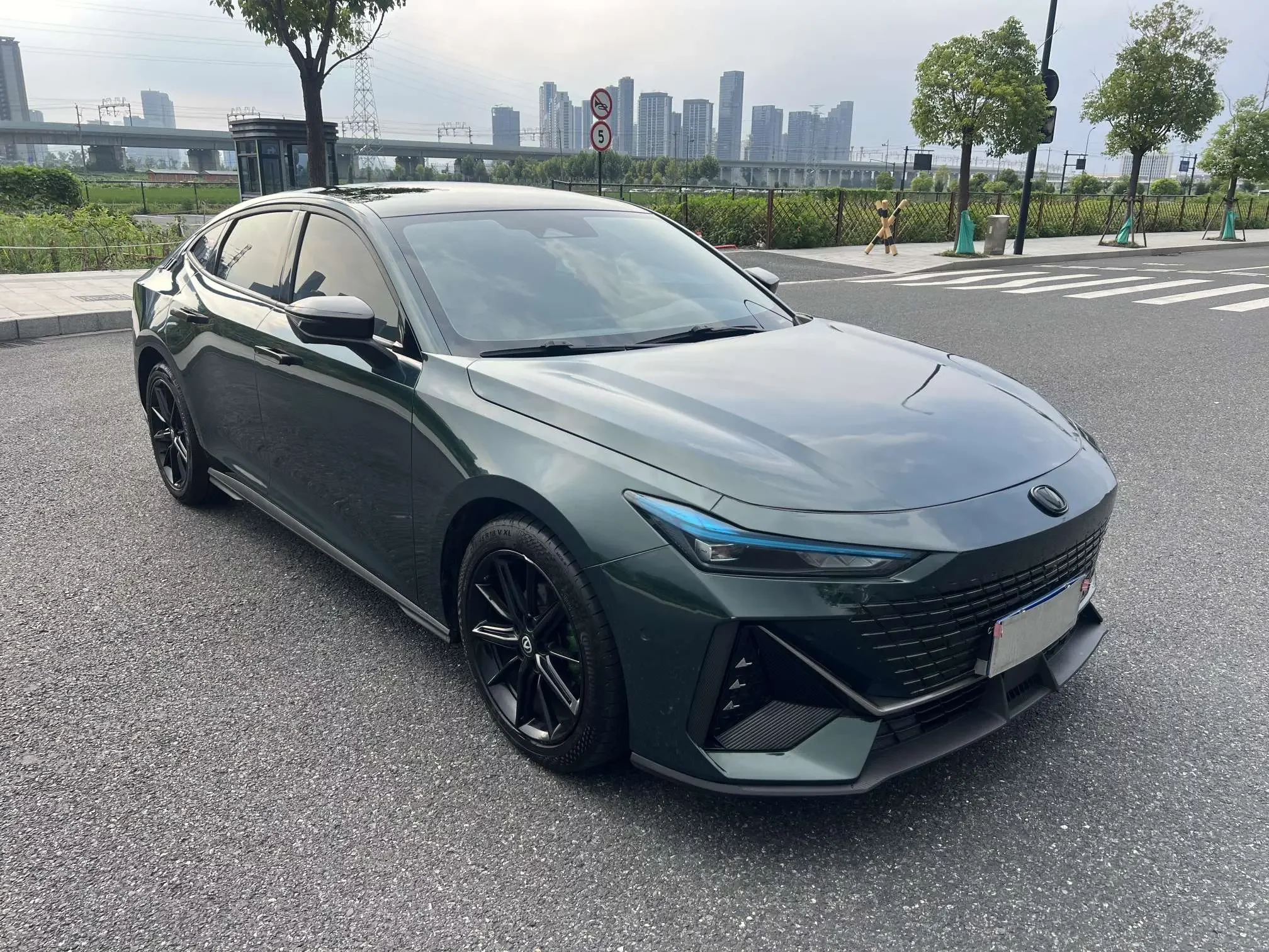 Changan UNI-V