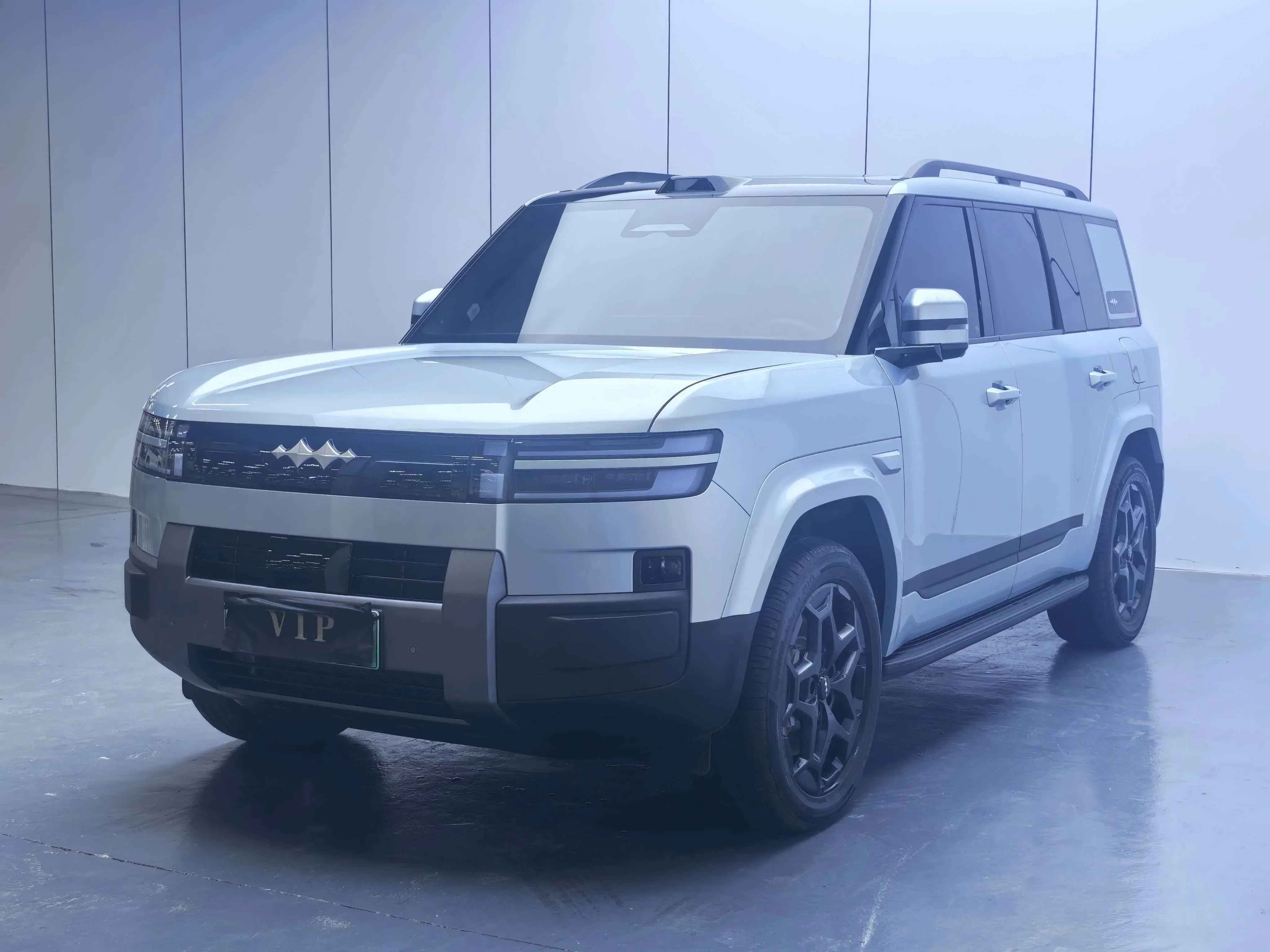 BYD Leopard Titanium 7 PHEV