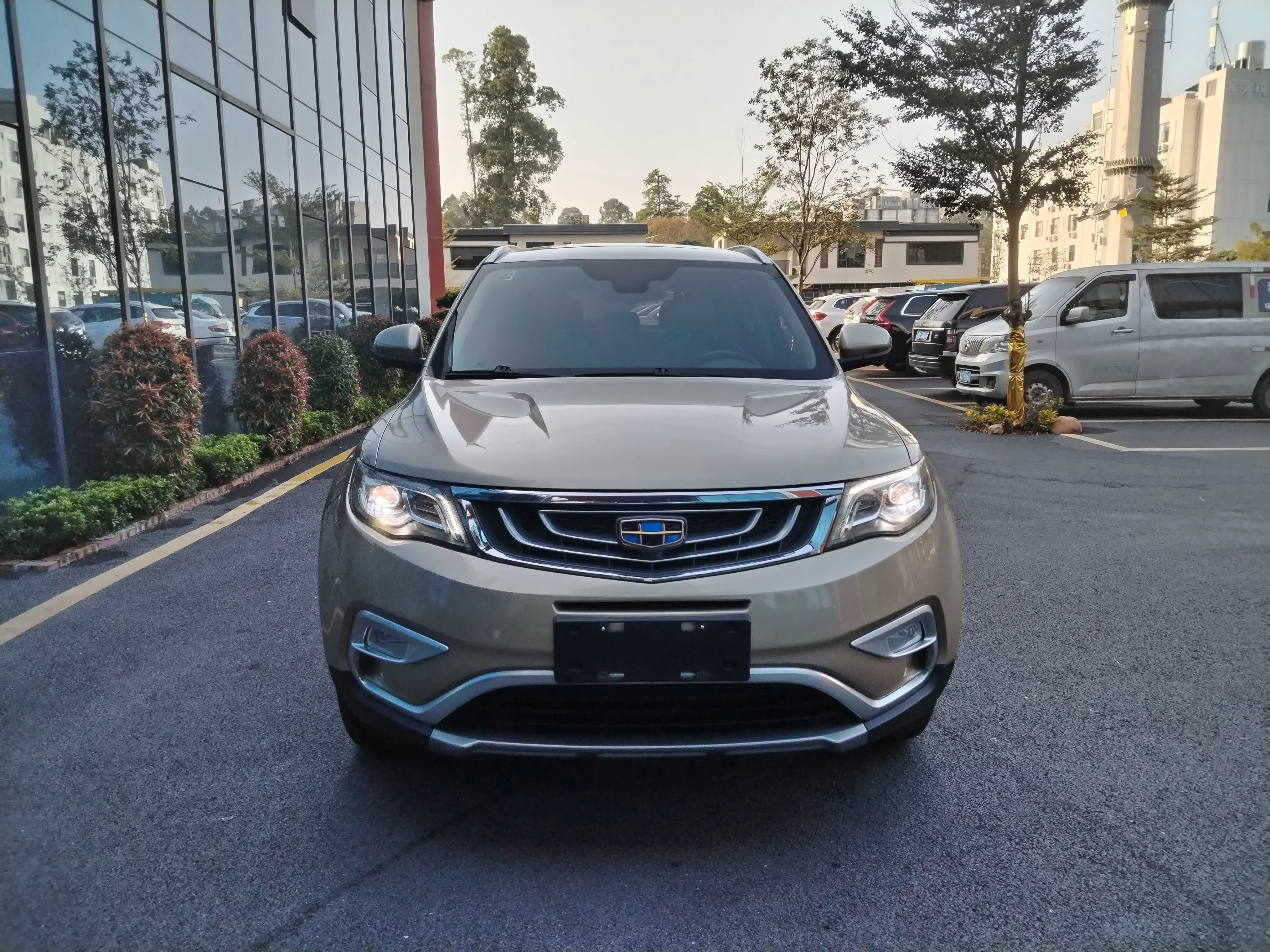 Geely Atlas
