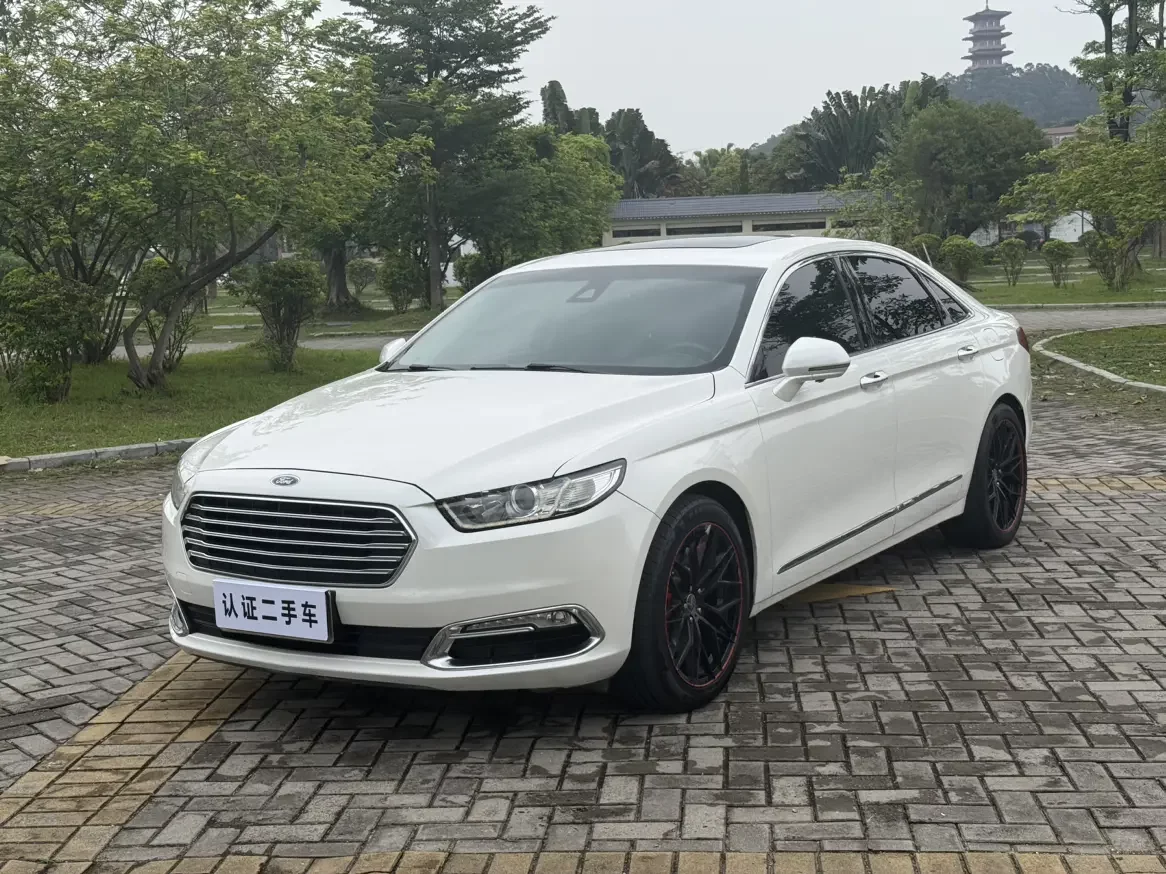 Ford Taurus
