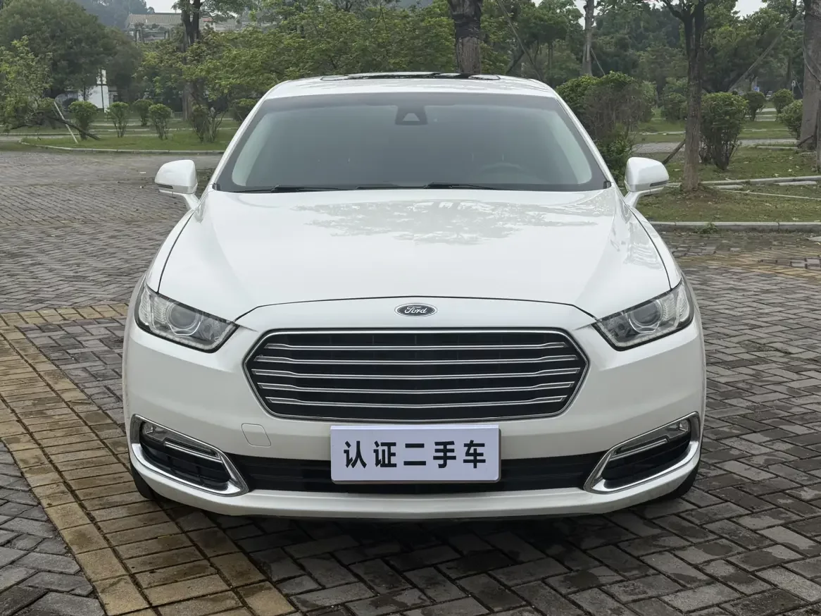Ford Taurus