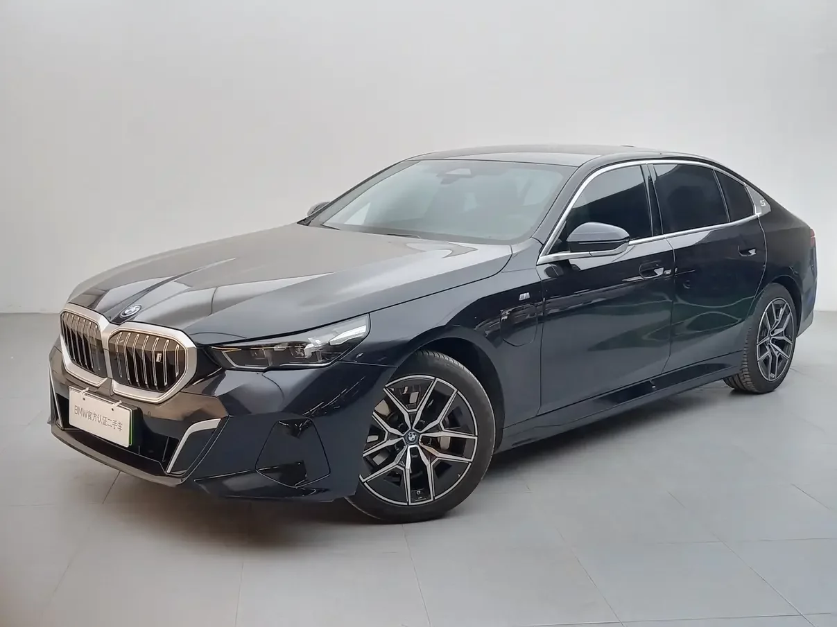 BMW i5