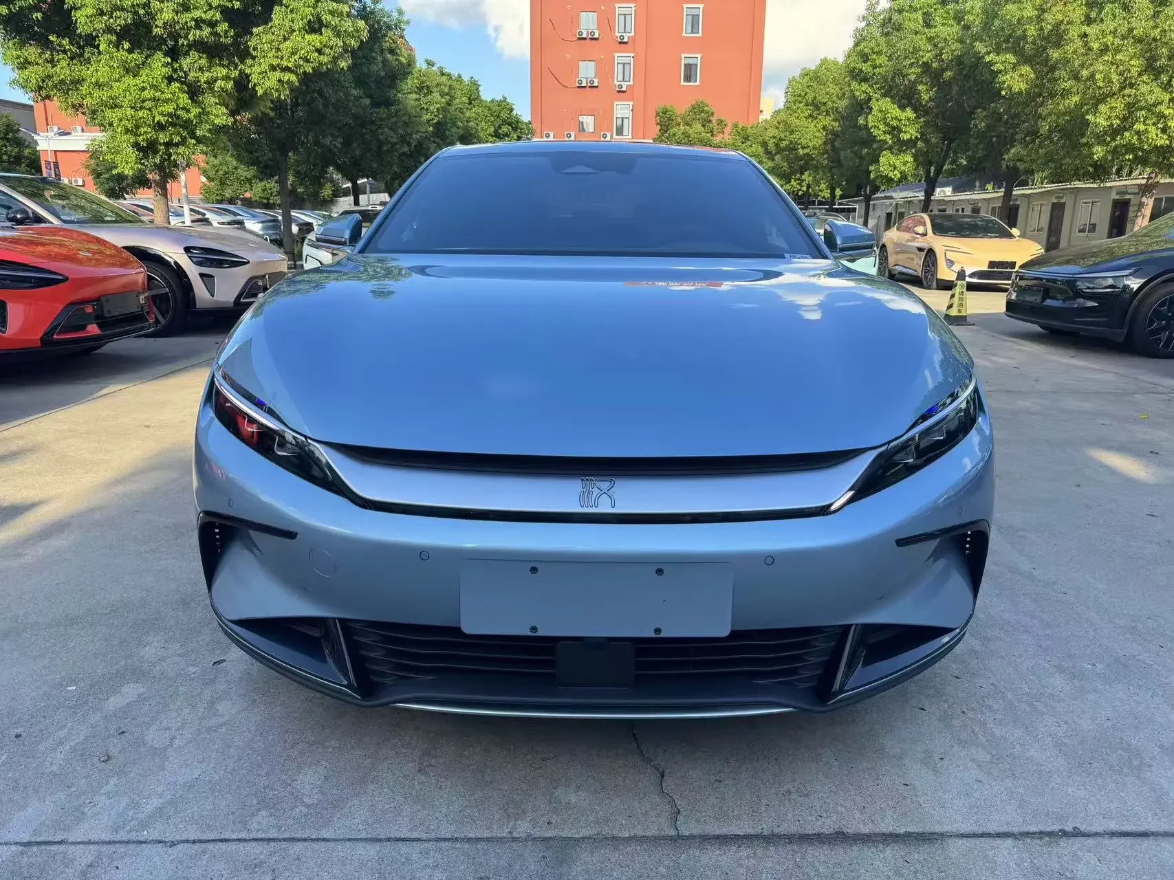 BYD Han EV
