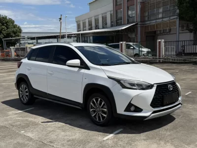 Toyota Yaris L