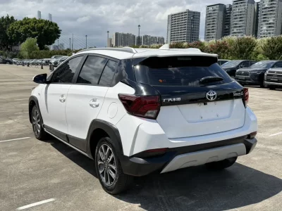 Toyota Yaris L