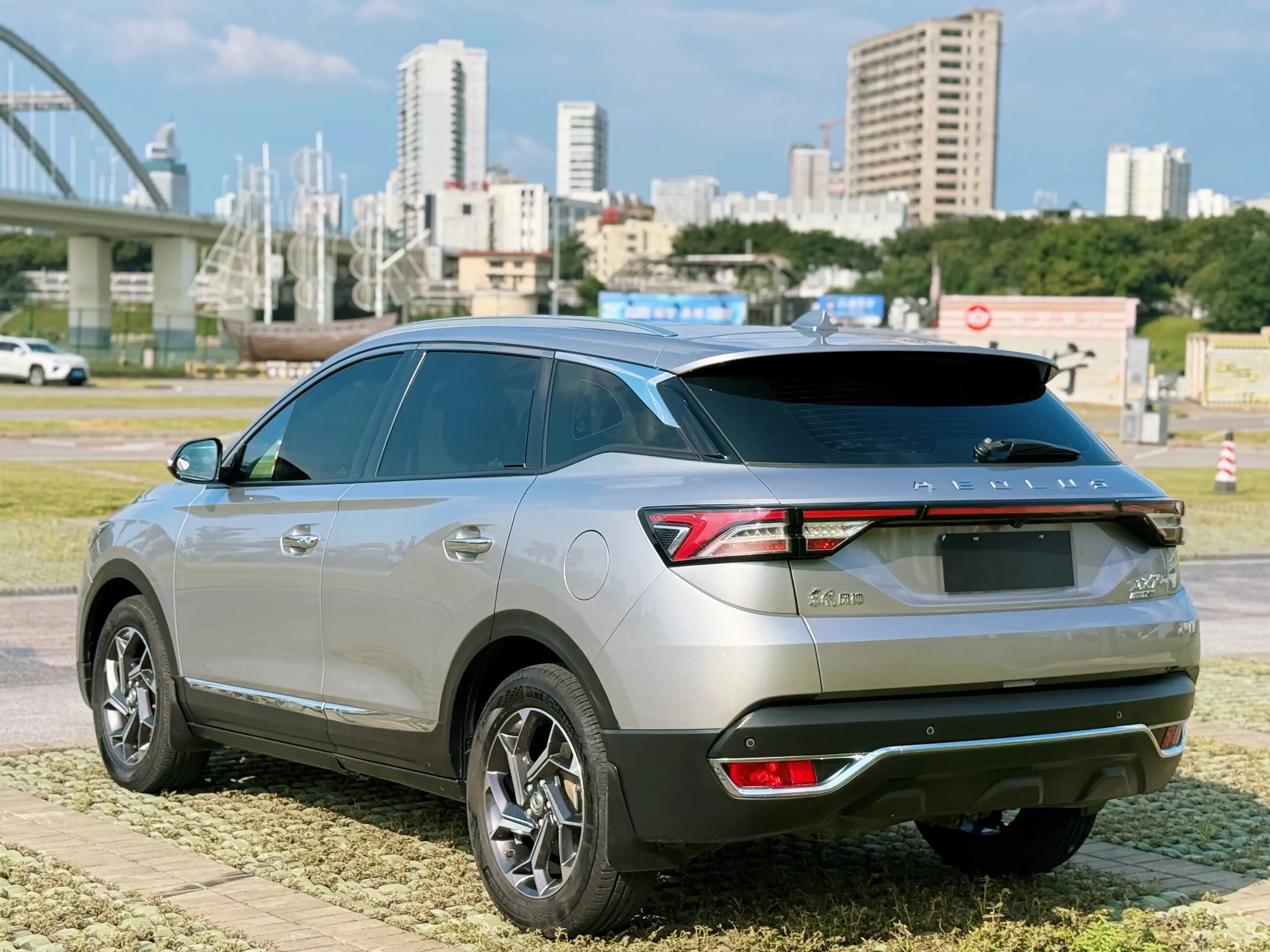 Dongfeng Fengshen AX7