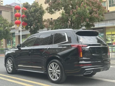 Cadillac XT6