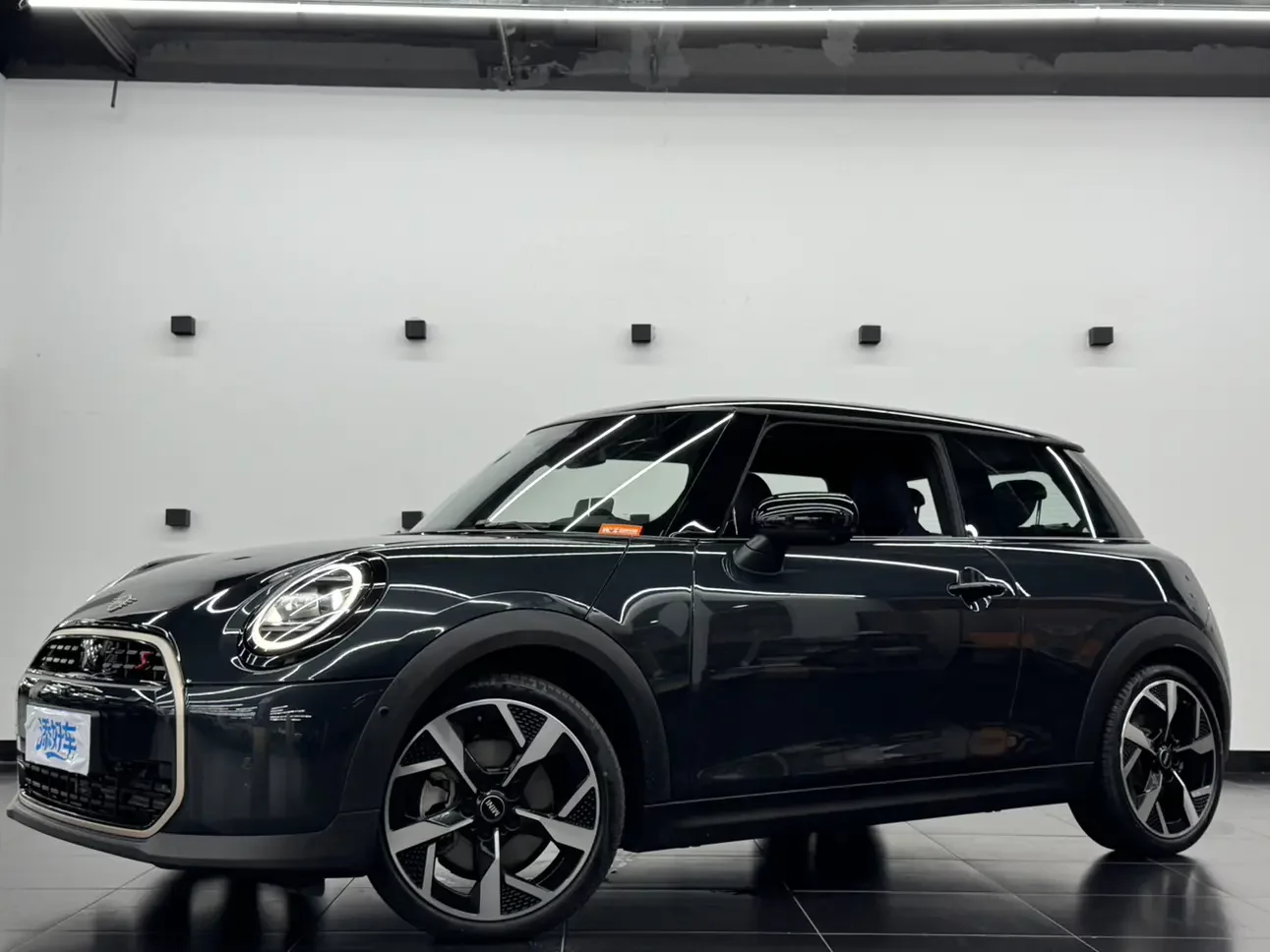 MINI 