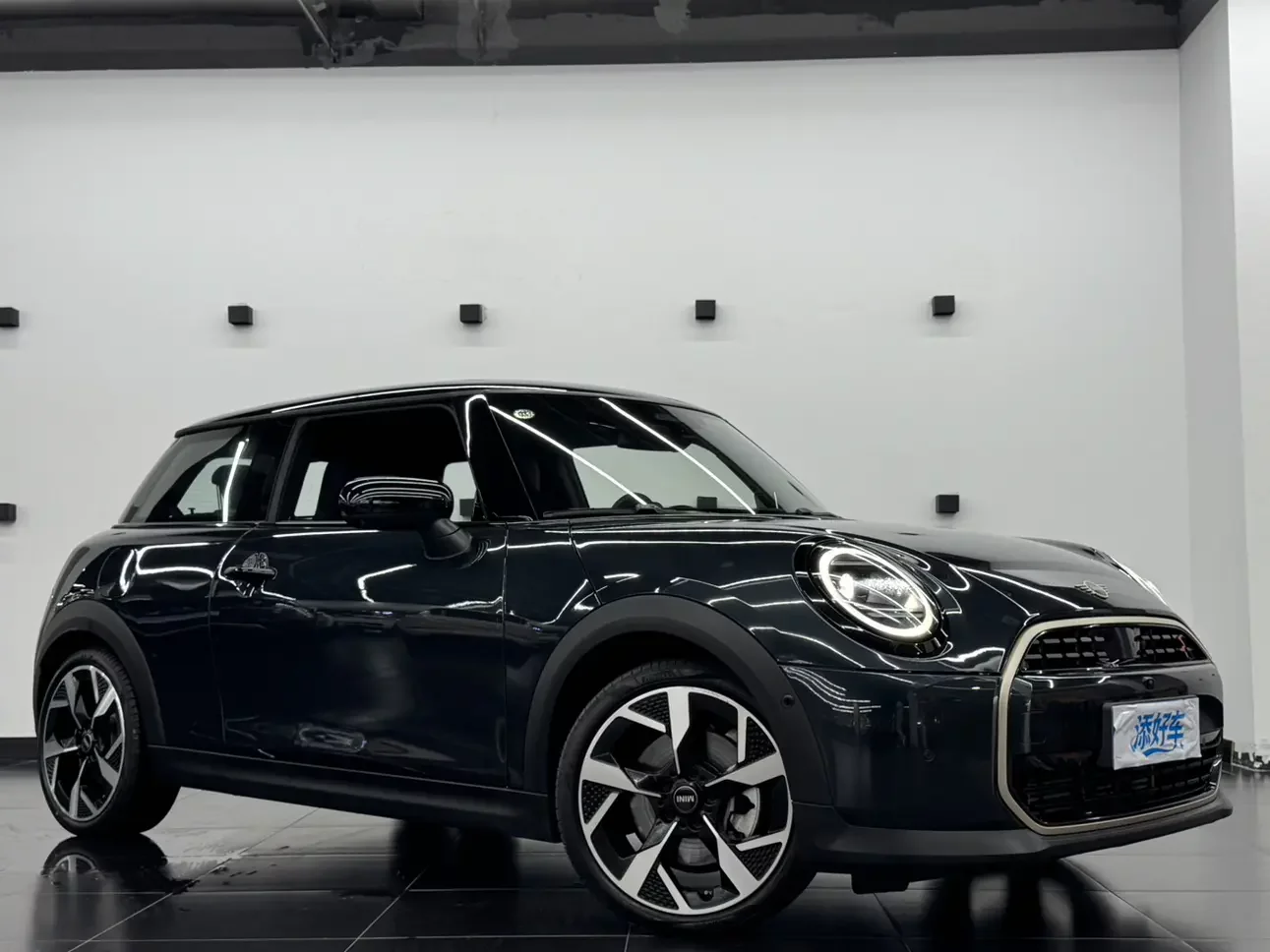 MINI MINI