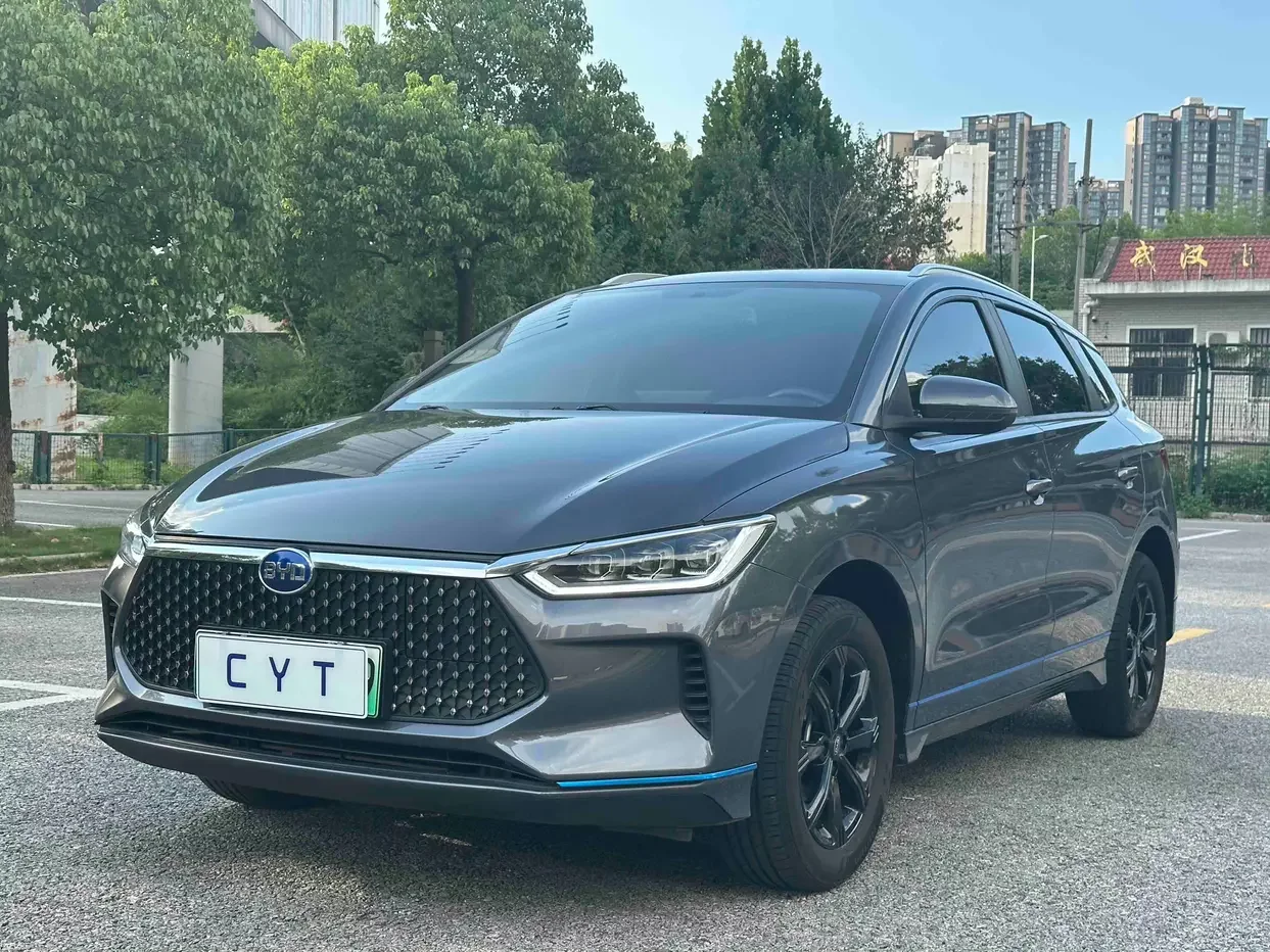 BYD e2