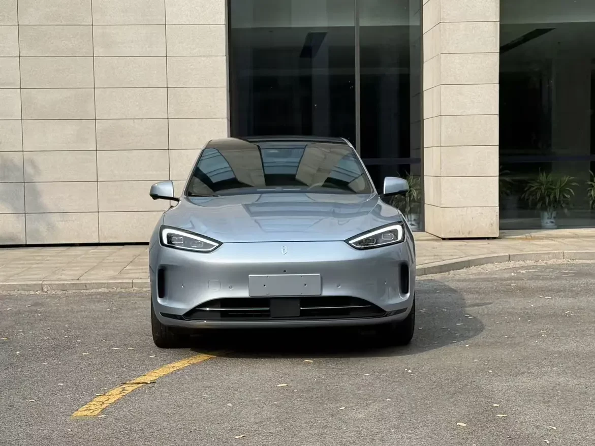 AITO M5