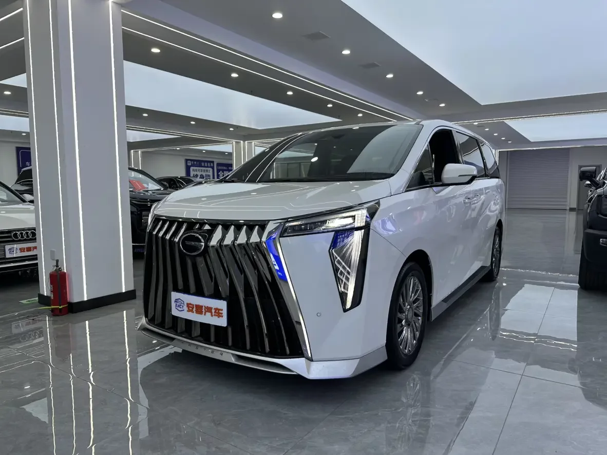 GAC Trumpchi M8