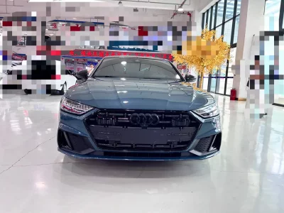 Audi A7L