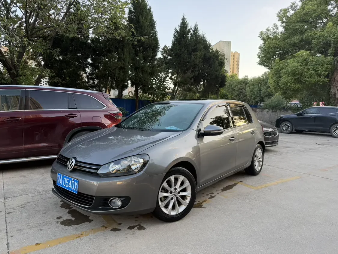 Volkswagen golf