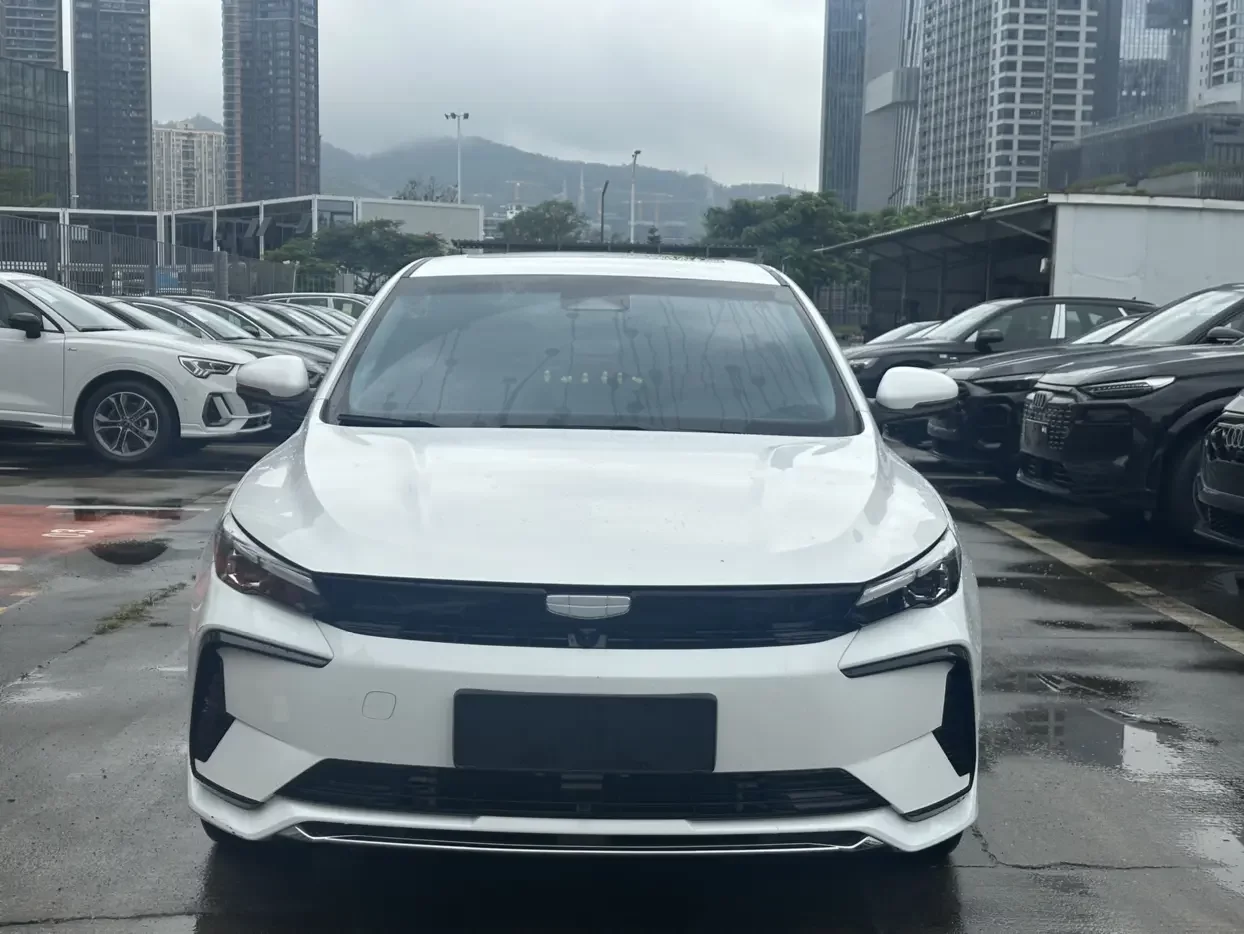 Geely Emgrand L HiP